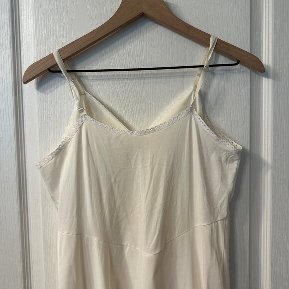 VTG Vanity Fair Nylon Antron Lace Trim Midi White Nightie Slip Dress Chemise 36 - Picture 7 of 9